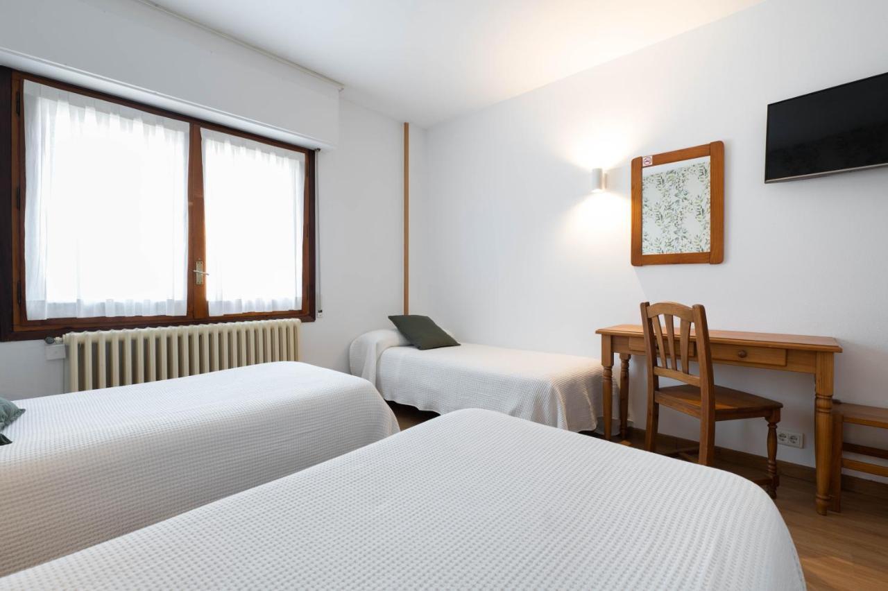 Hotel Mi Casa Sabiñánigo Esterno foto