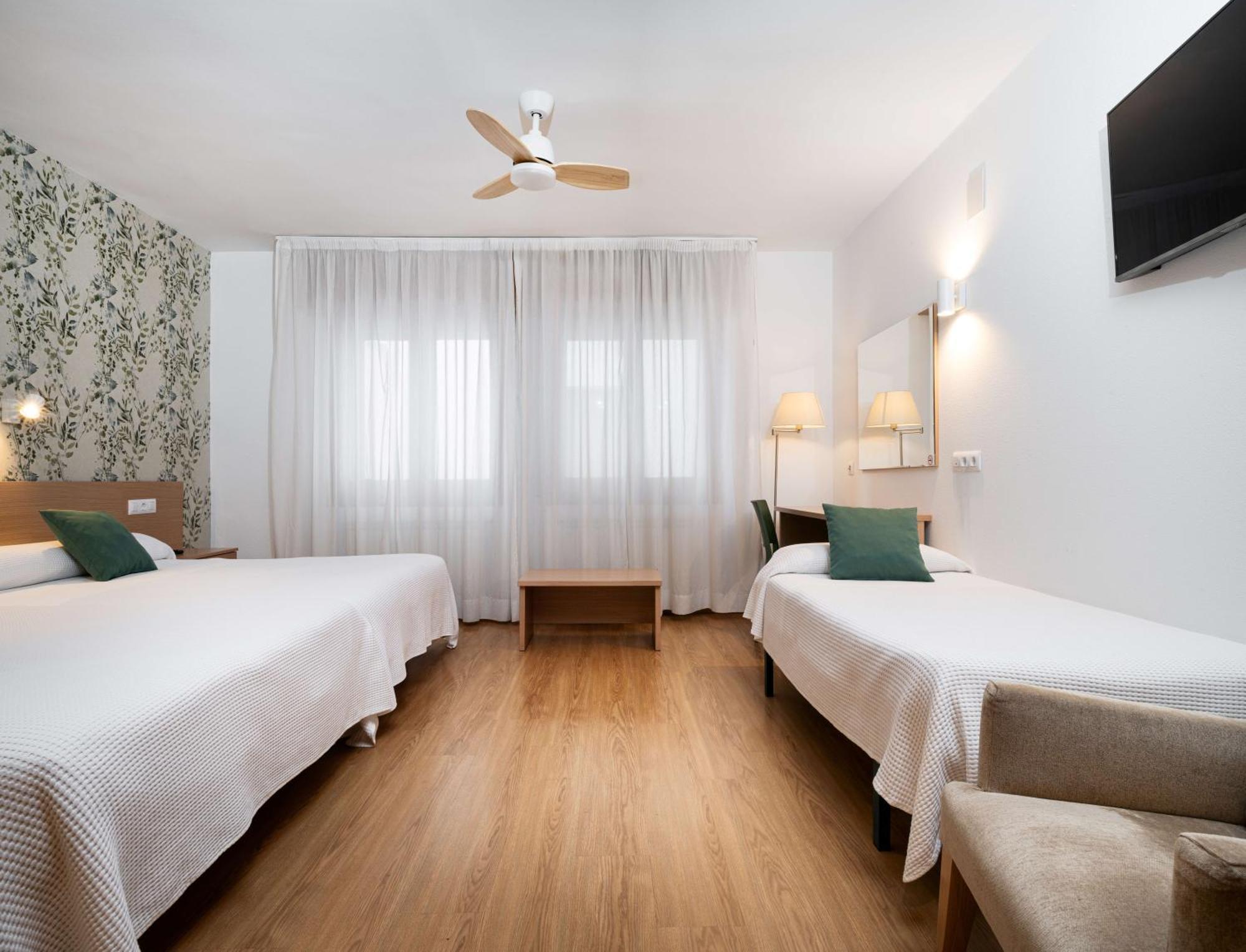 Hotel Mi Casa Sabiñánigo Esterno foto